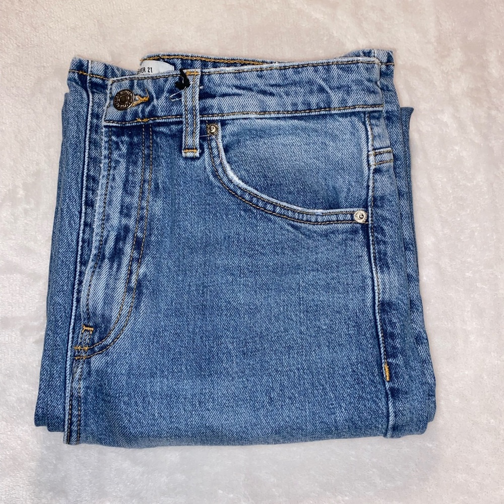 Forever 21 High-Waisted Demin Jeans